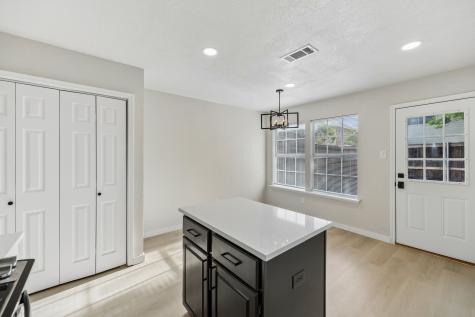 6207 Gray Wolf Trail Dallas TX 75252