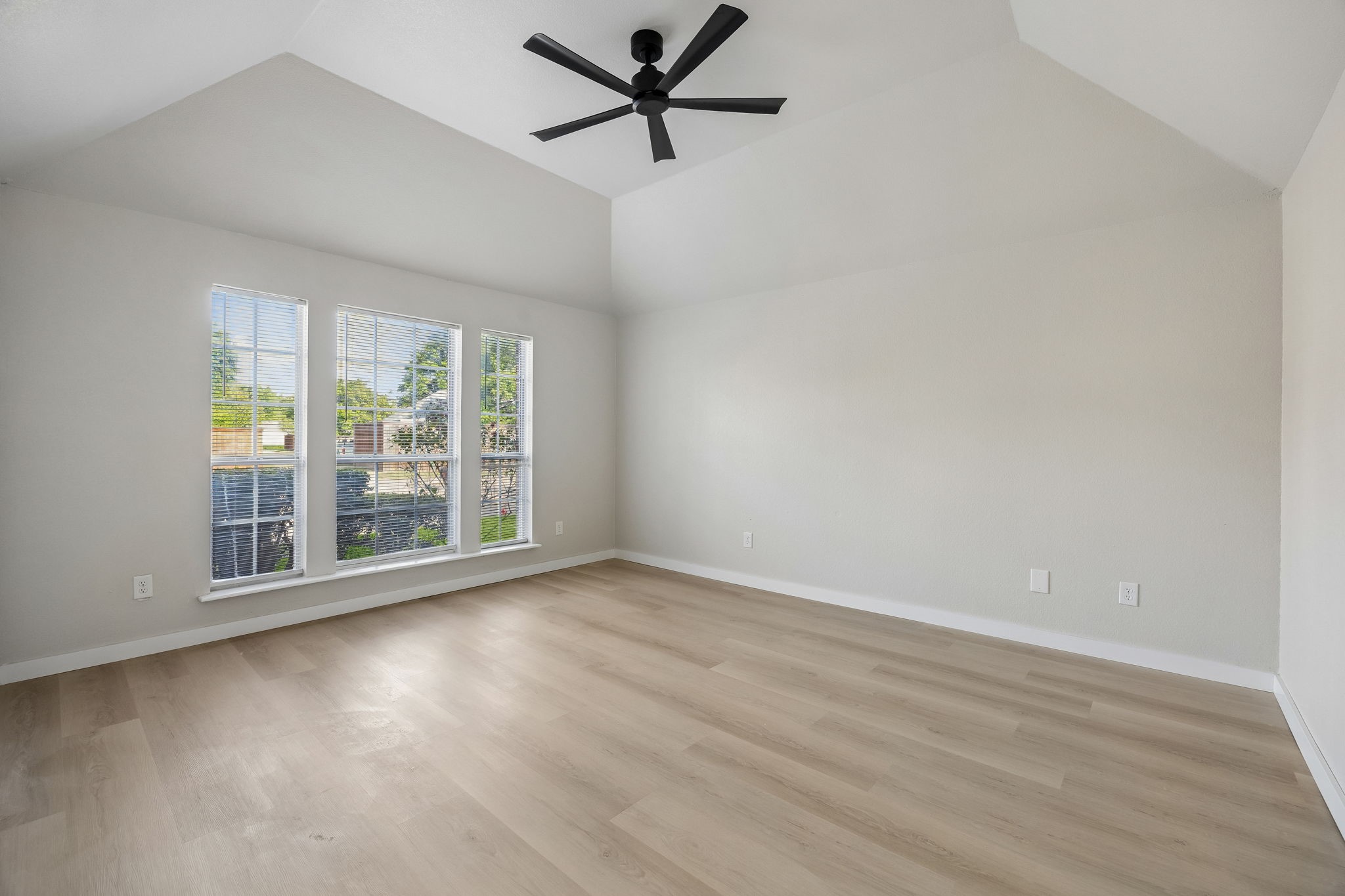 6207 Gray Wolf Trail Dallas TX 75252