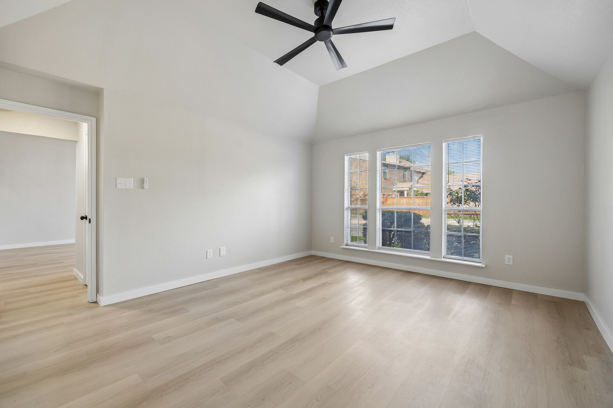 6207 Gray Wolf Trail Dallas TX 75252