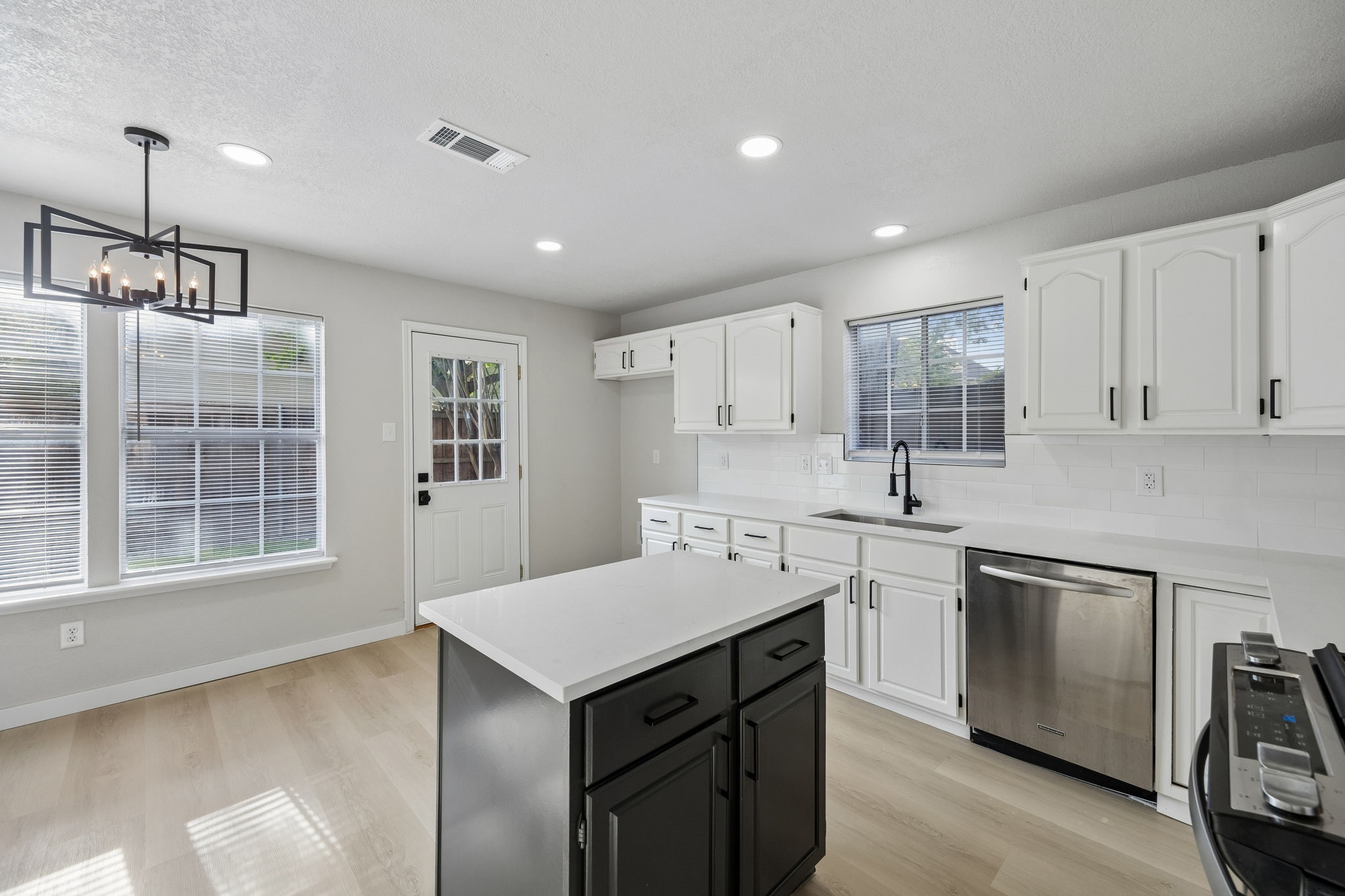 6207 Gray Wolf Trail Dallas TX 75252