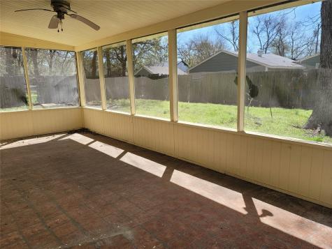 1404 E Tennie Street Gainesville TX 76240