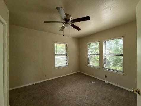 1404 E Tennie Street Gainesville TX 76240