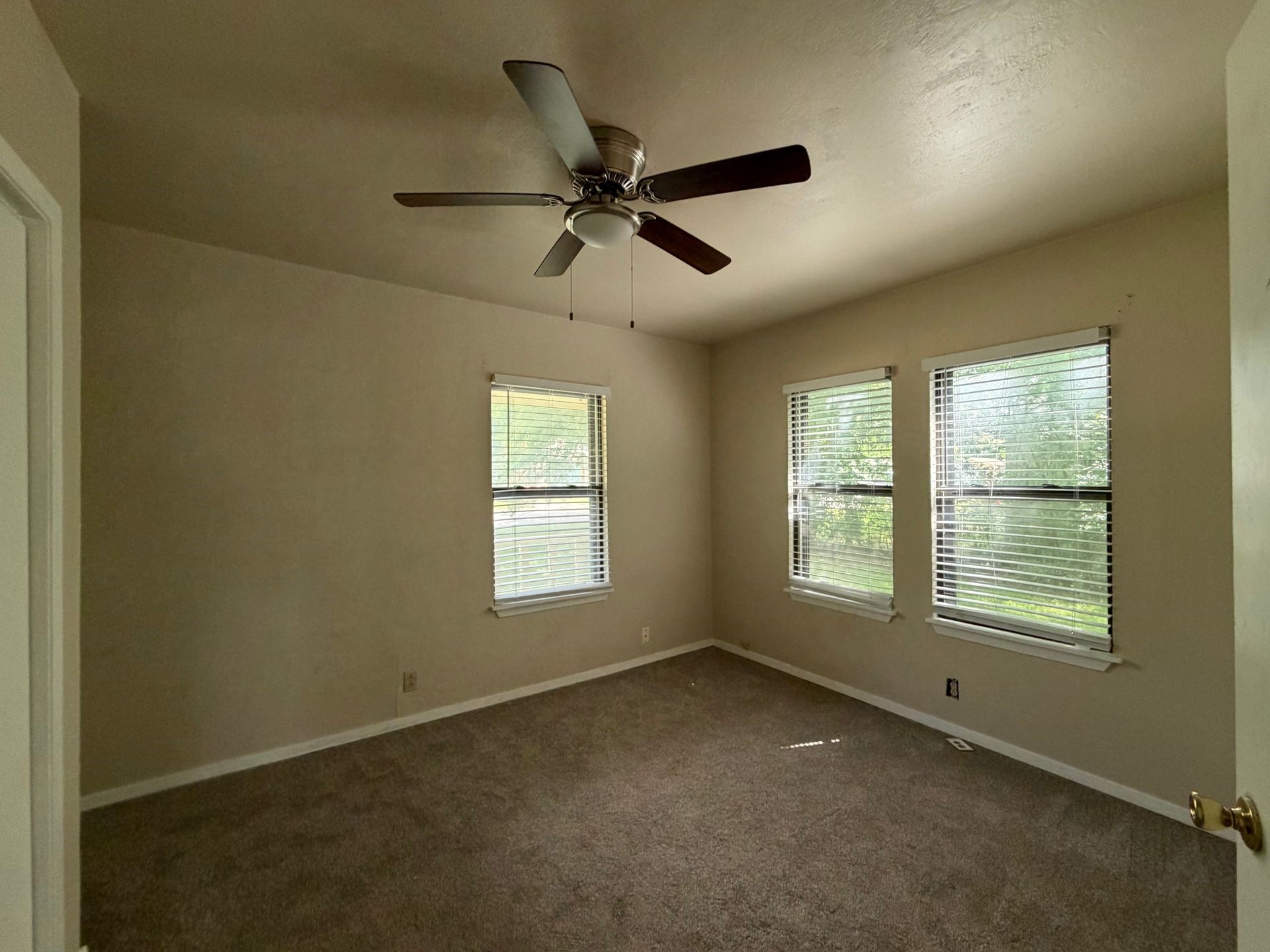 1404 E Tennie Street Gainesville TX 76240