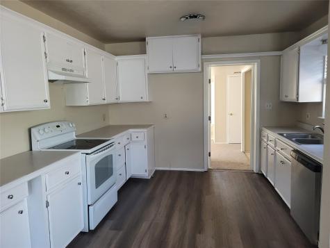 1404 E Tennie Street Gainesville TX 76240