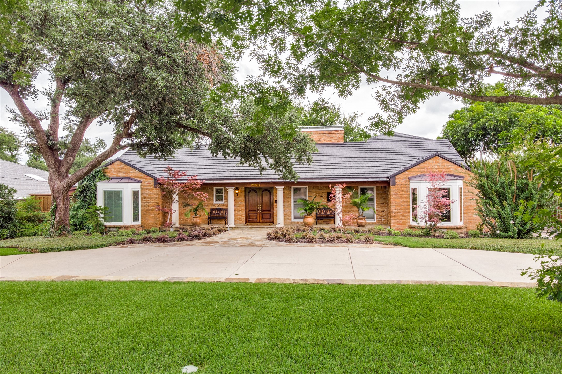 7156 Royal Lane Dallas TX 75230