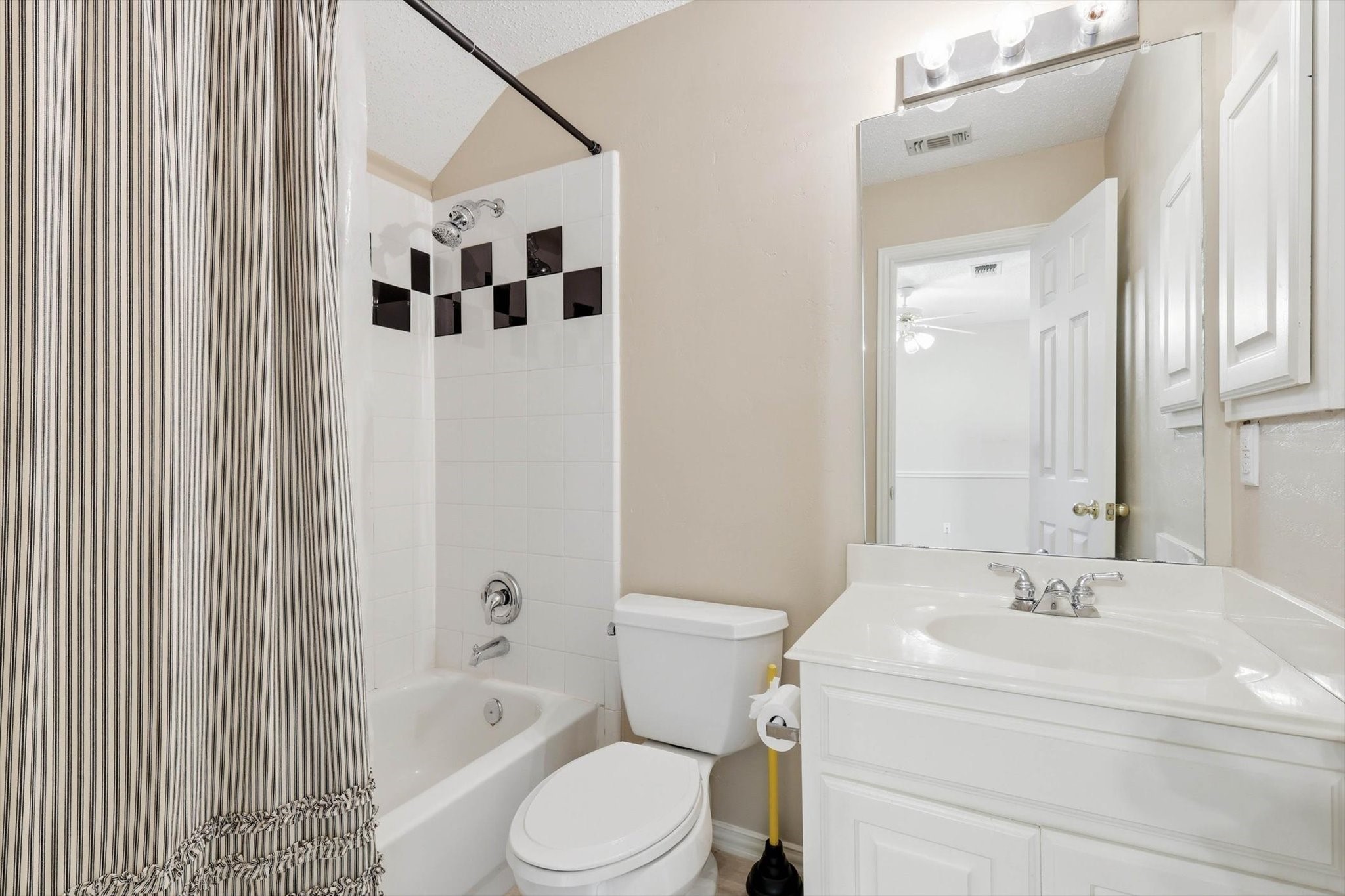 3013 Creek Haven Drive Highland Village TX 75077