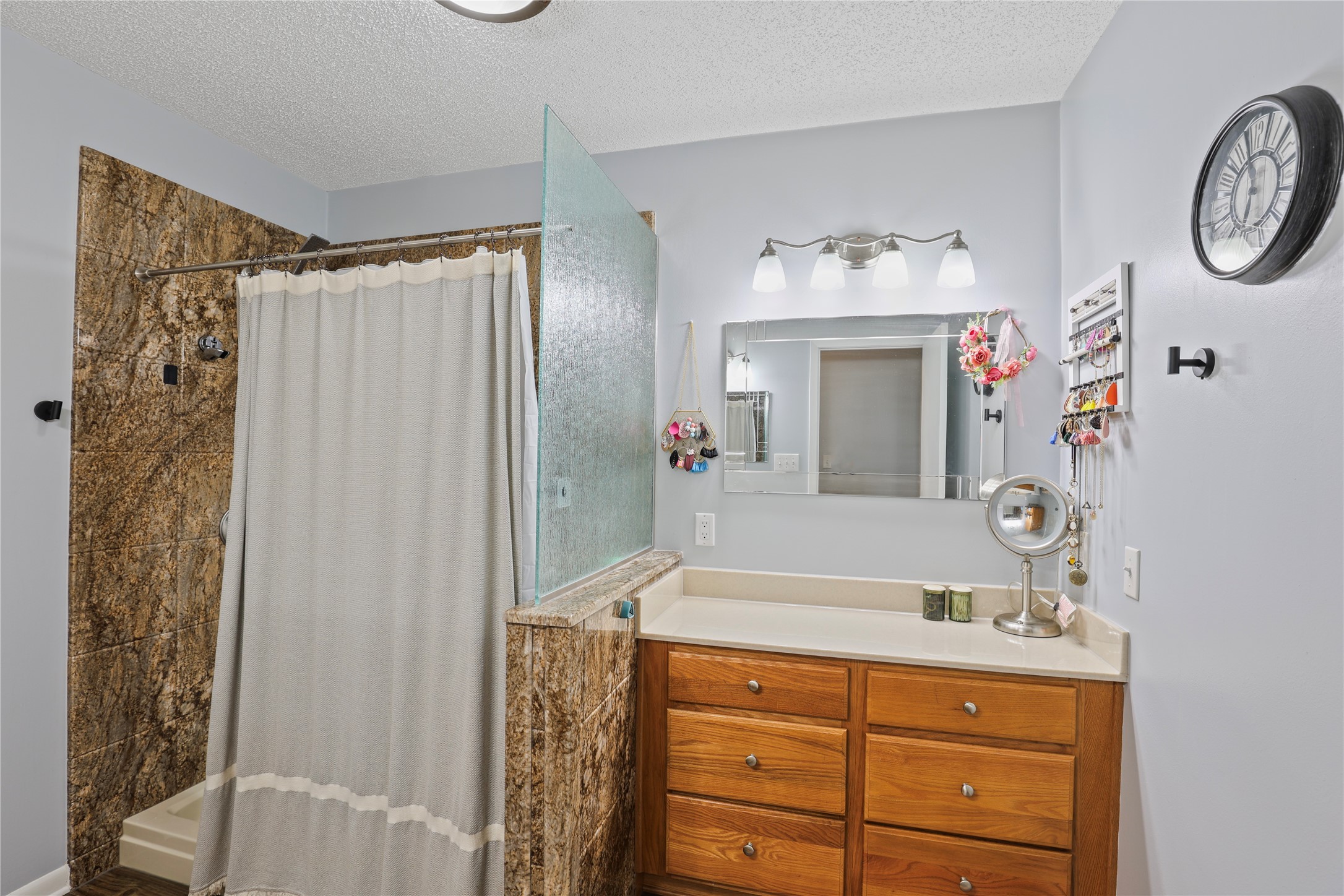 100 Madison Drive Longview TX 75603