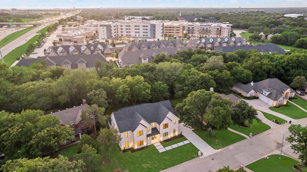 10 Brook Hollow Lane Trophy Club TX 76262