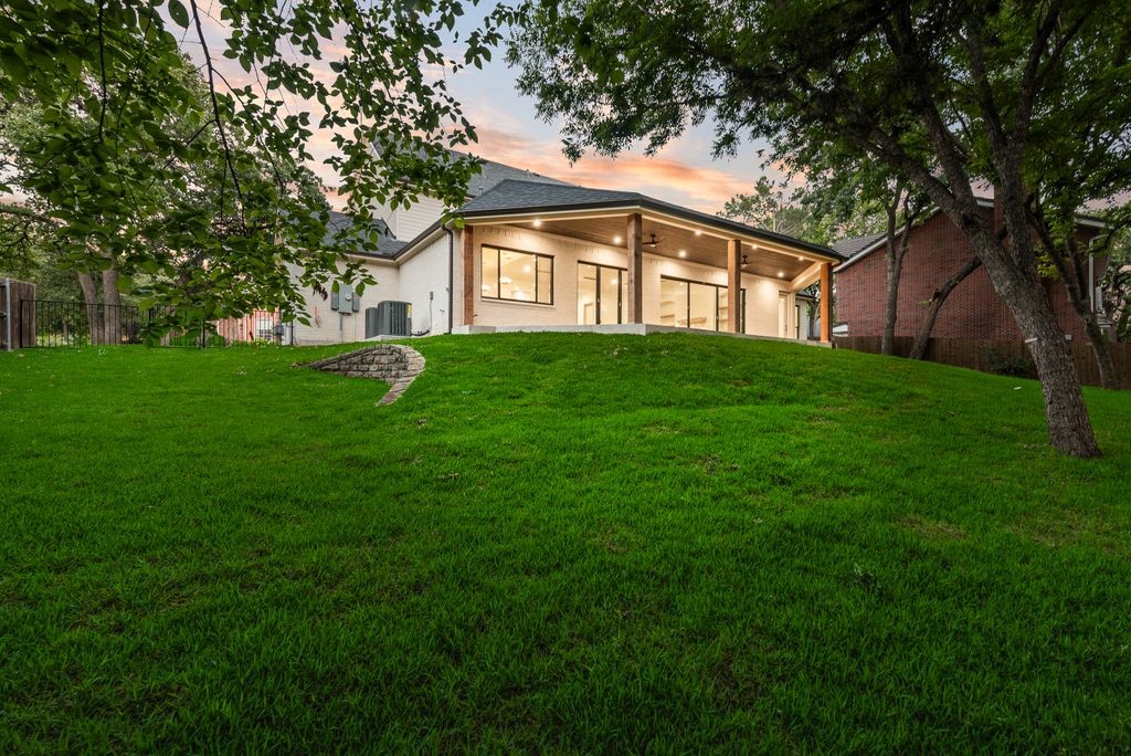 10 Brook Hollow Lane Trophy Club TX 76262