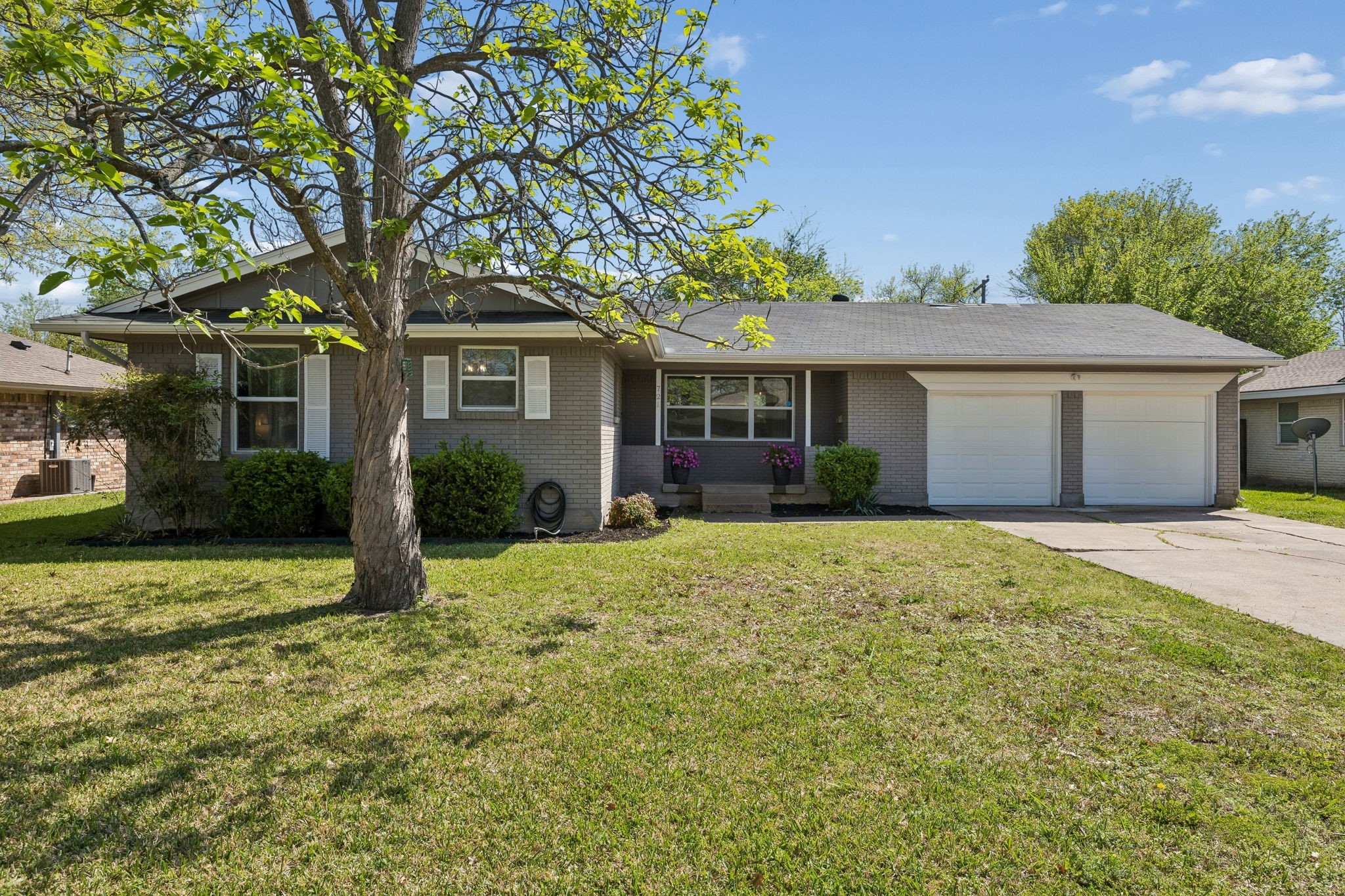 721 Danish Drive Grand Prairie TX 75050