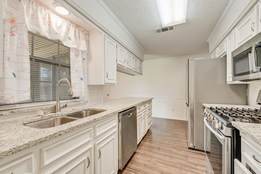 1038 Florence Drive Duncanville TX 75116