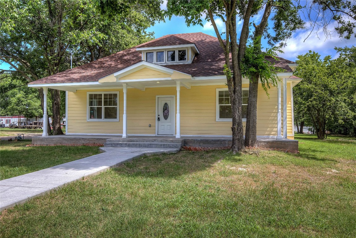 216 W Tarrant Street Cumby TX 75433