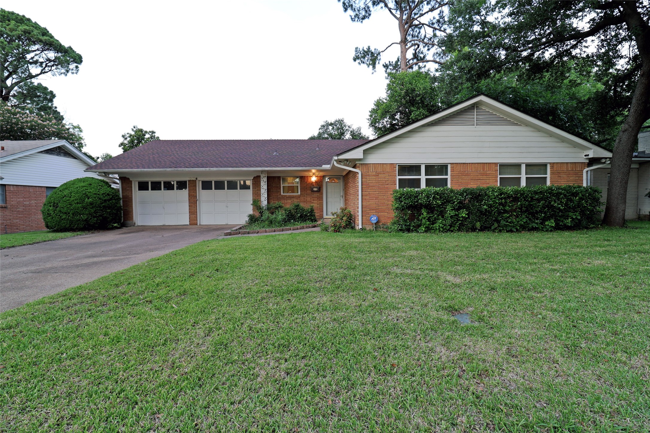 1009 Forrest Drive Arlington TX 76012