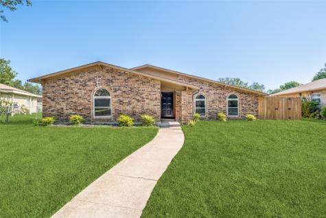 2504 Denmark Drive Garland TX 75040