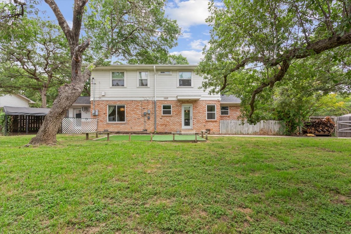 425 White Hall Road Woodway TX 76712