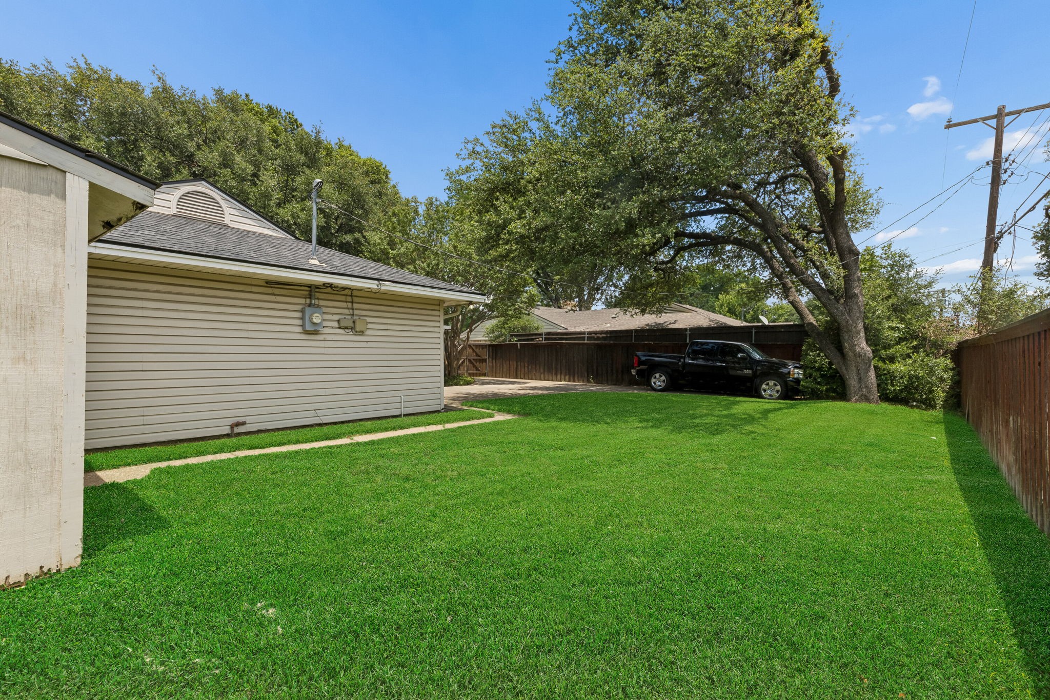10612 Estate Lane Dallas TX 75238