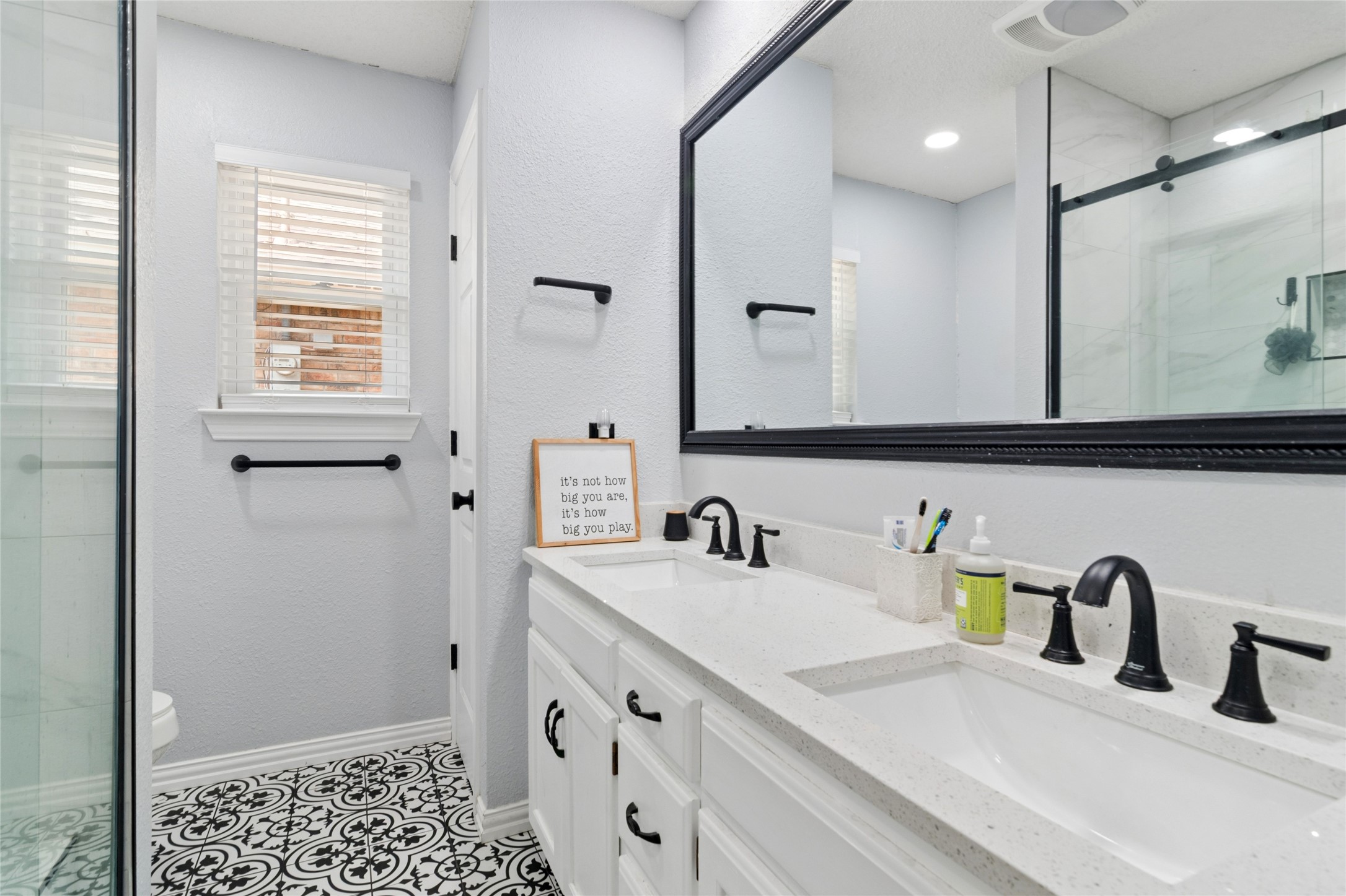 5214 Rustle Leaf Drive Arlington TX 76017