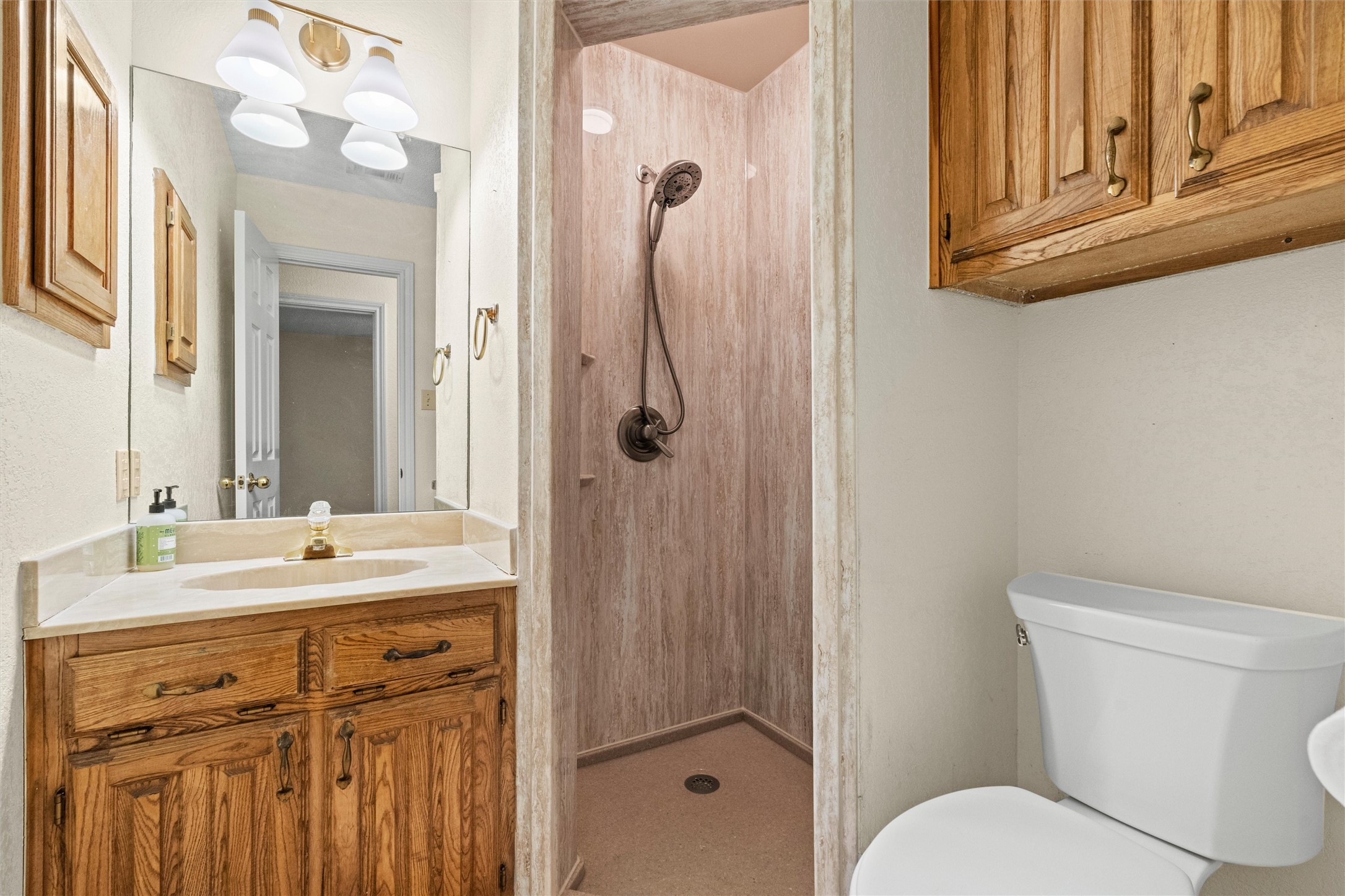 4930 High Creek Drive Arlington TX 76017