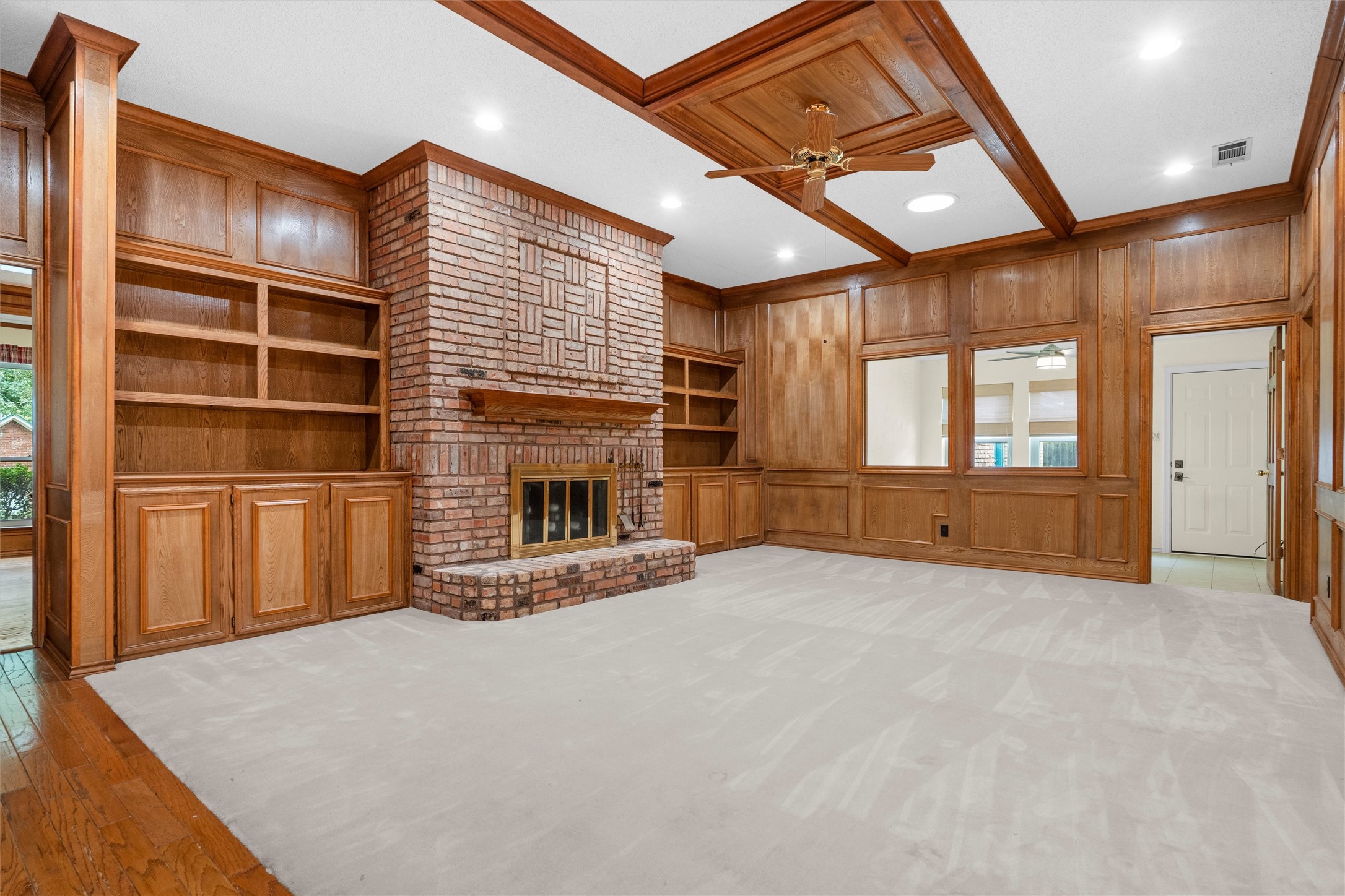 4930 High Creek Drive Arlington TX 76017