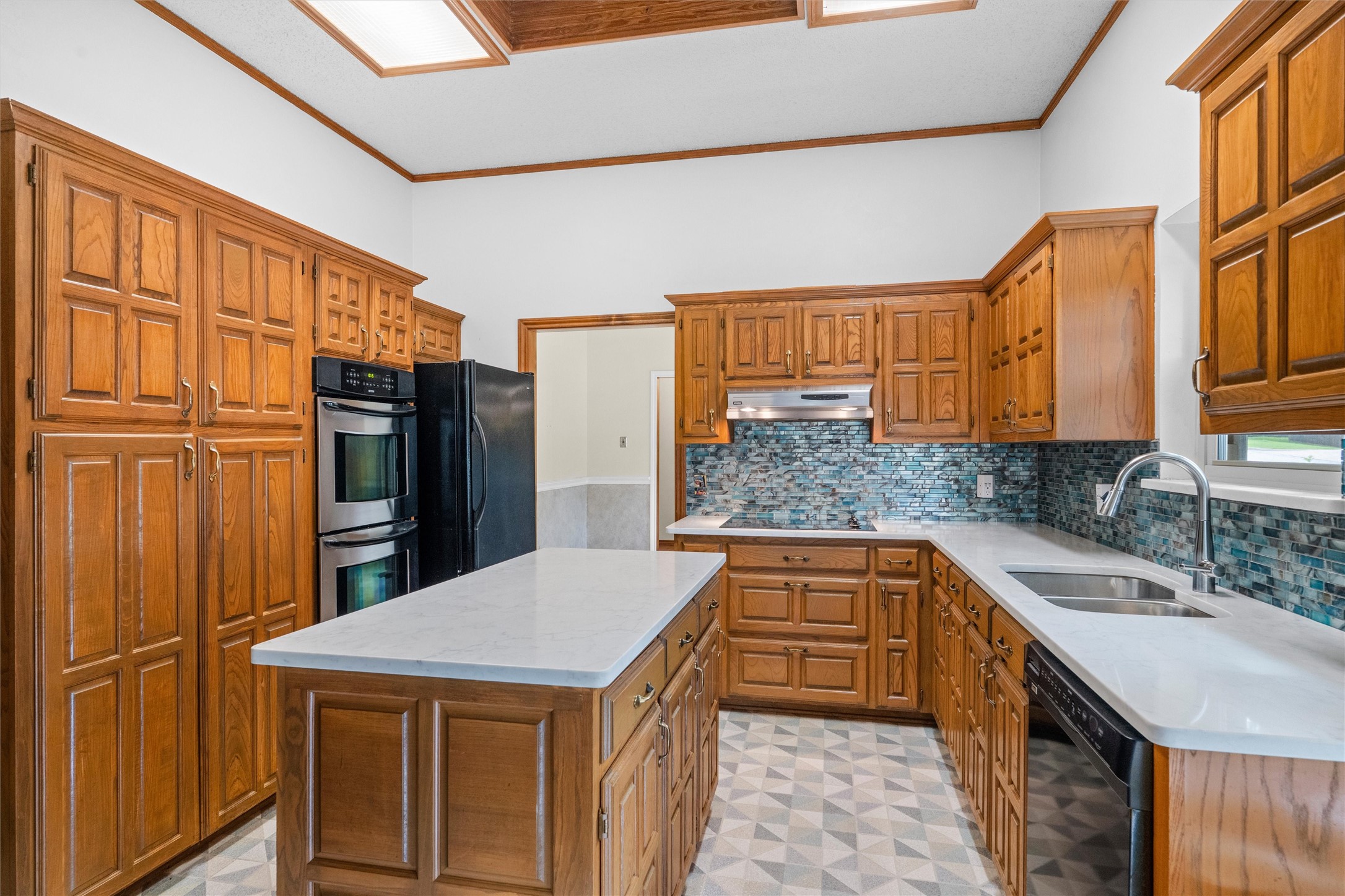 4930 High Creek Drive Arlington TX 76017