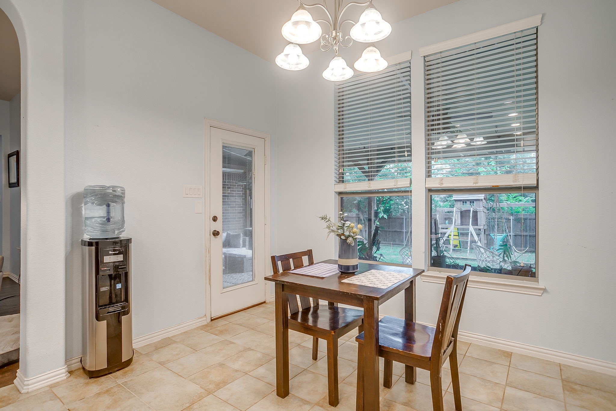 961 Tara Drive Burleson TX 76028