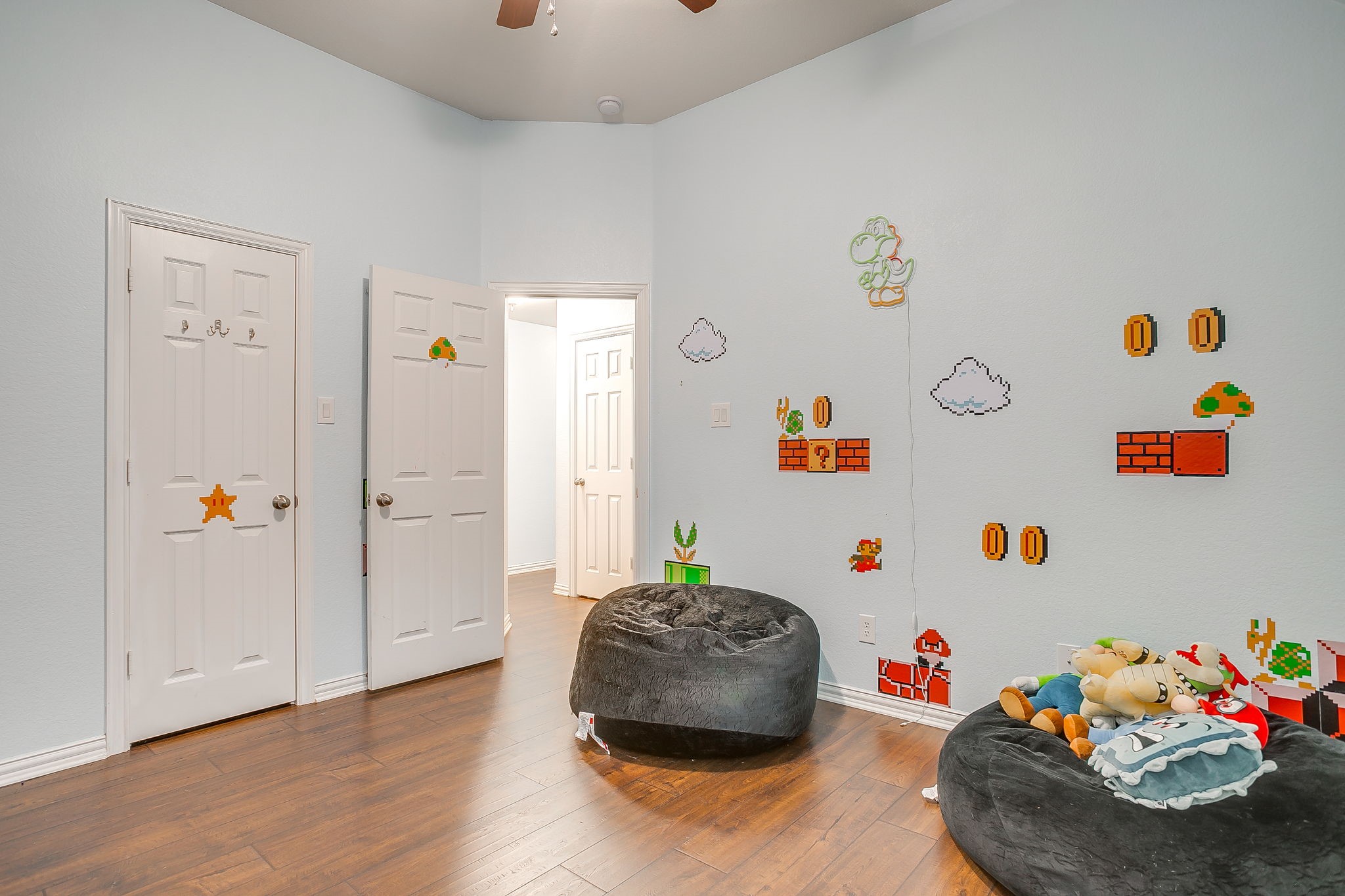 961 Tara Drive Burleson TX 76028
