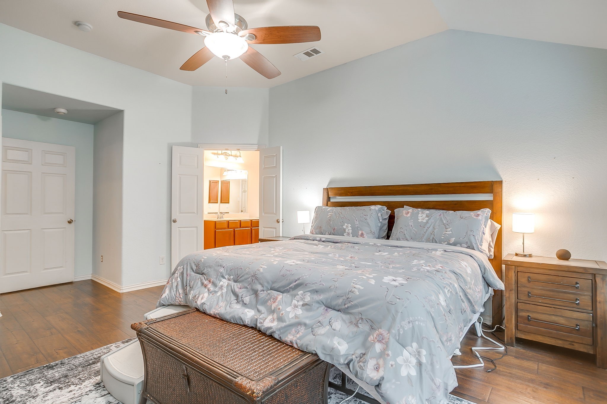 961 Tara Drive Burleson TX 76028