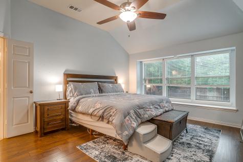 961 Tara Drive Burleson TX 76028