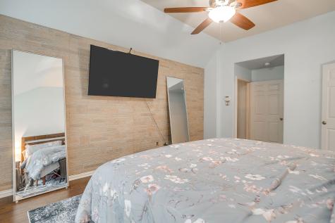 961 Tara Drive Burleson TX 76028