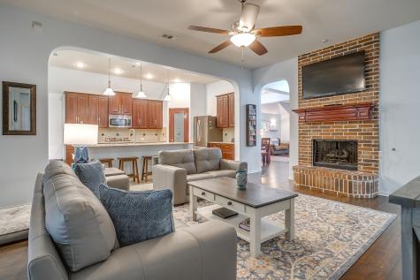 961 Tara Drive Burleson TX 76028