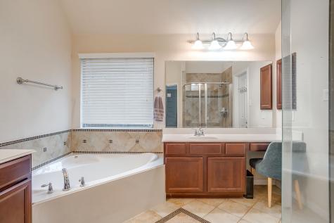 961 Tara Drive Burleson TX 76028