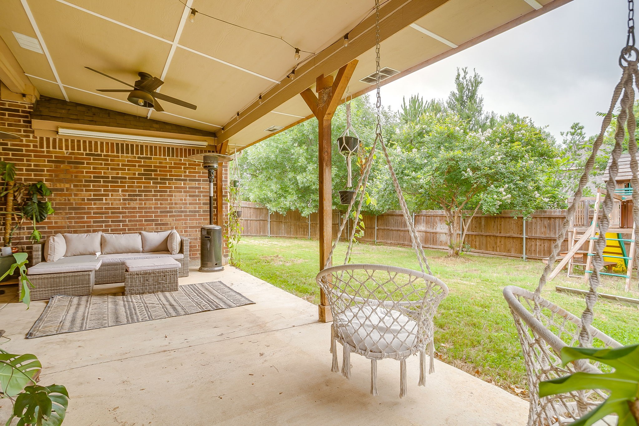 961 Tara Drive Burleson TX 76028