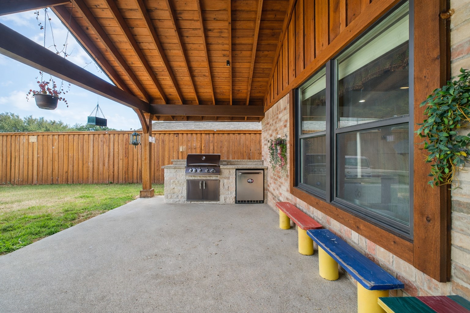 9727 Amberley Drive Dallas TX 75243