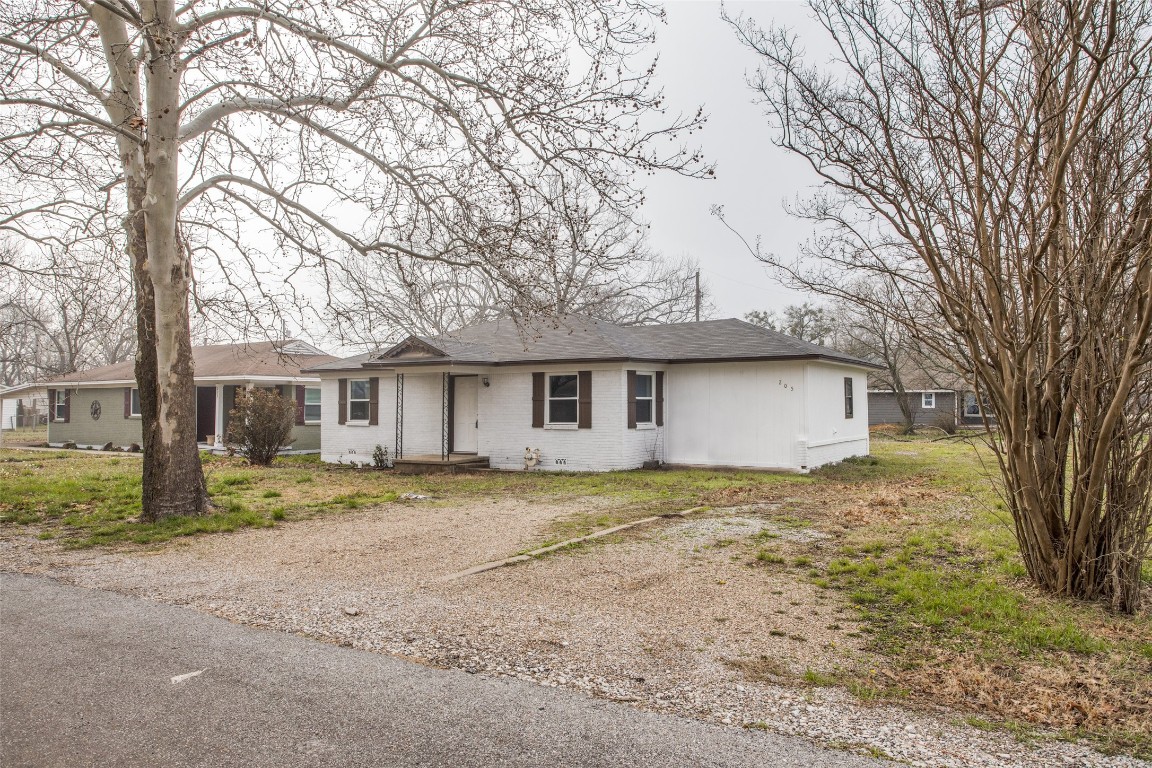 205 Garver Street Van Alstyne TX 75495