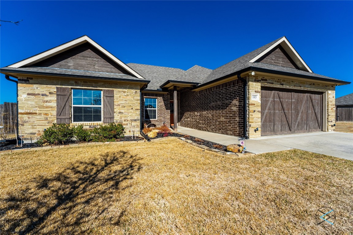 103 Oak Springs Loop Mabank TX 75147