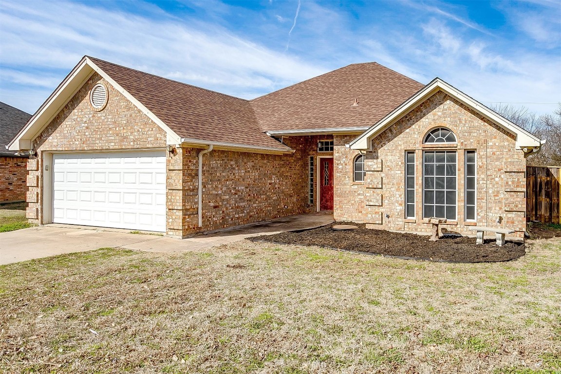 1540 Oak Tree Circle Weatherford TX 76086