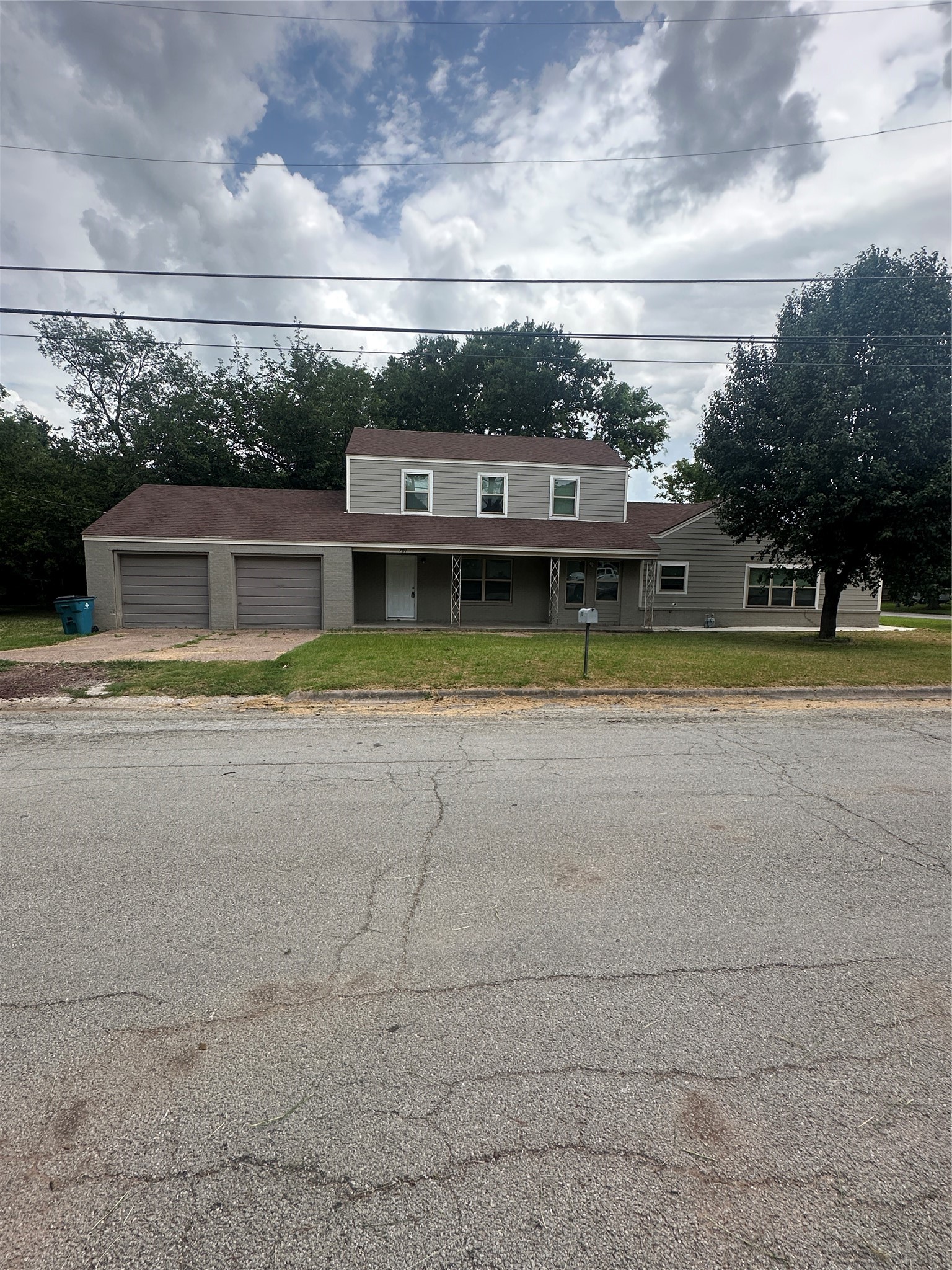 701 Hulme Street Bowie TX 76230