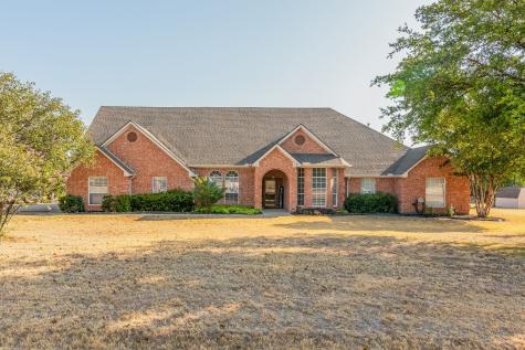 620 N Hardeman Circle Justin TX 76247