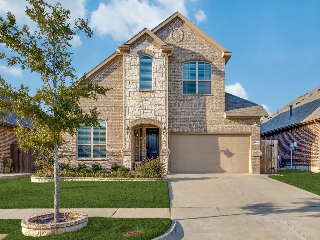 1708 Moonsail Lane Denton TX 76210