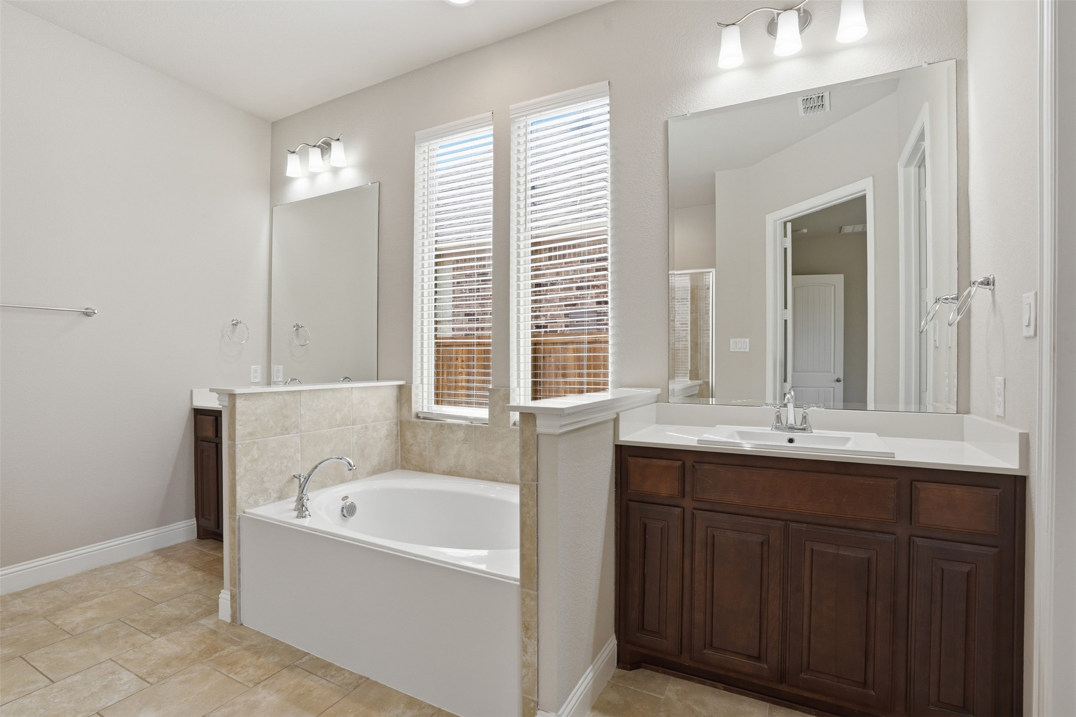 1808 Graham Way Mansfield TX 76063