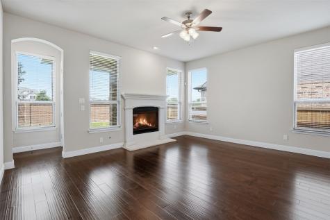 1808 Graham Way Mansfield TX 76063