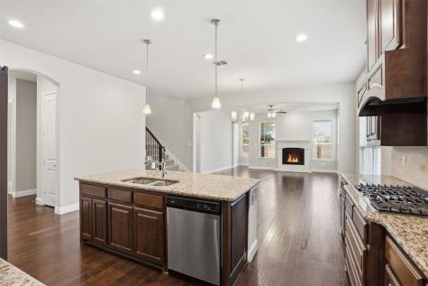 1808 Graham Way Mansfield TX 76063