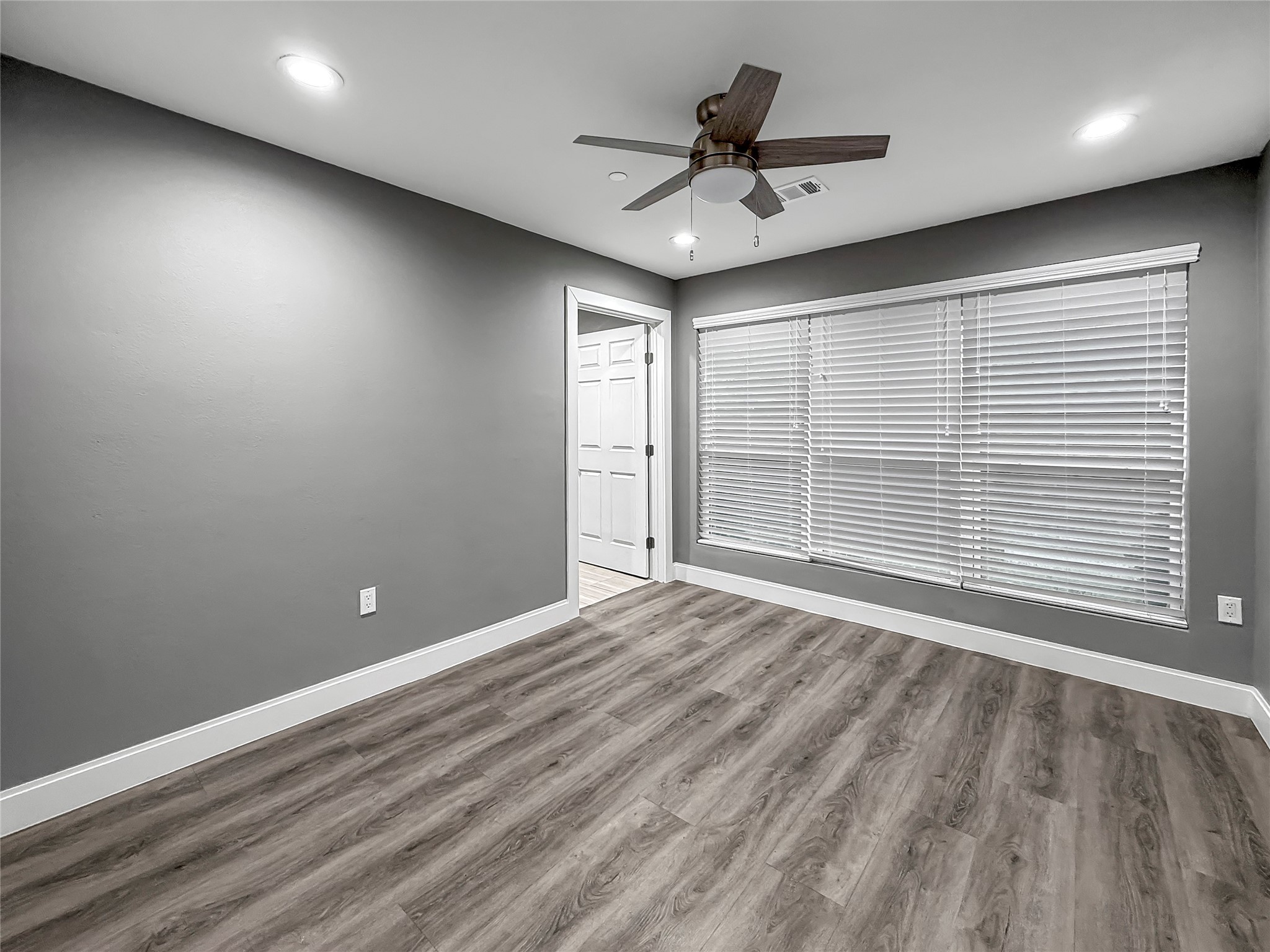 2402 Country Valley Road Garland TX 75041