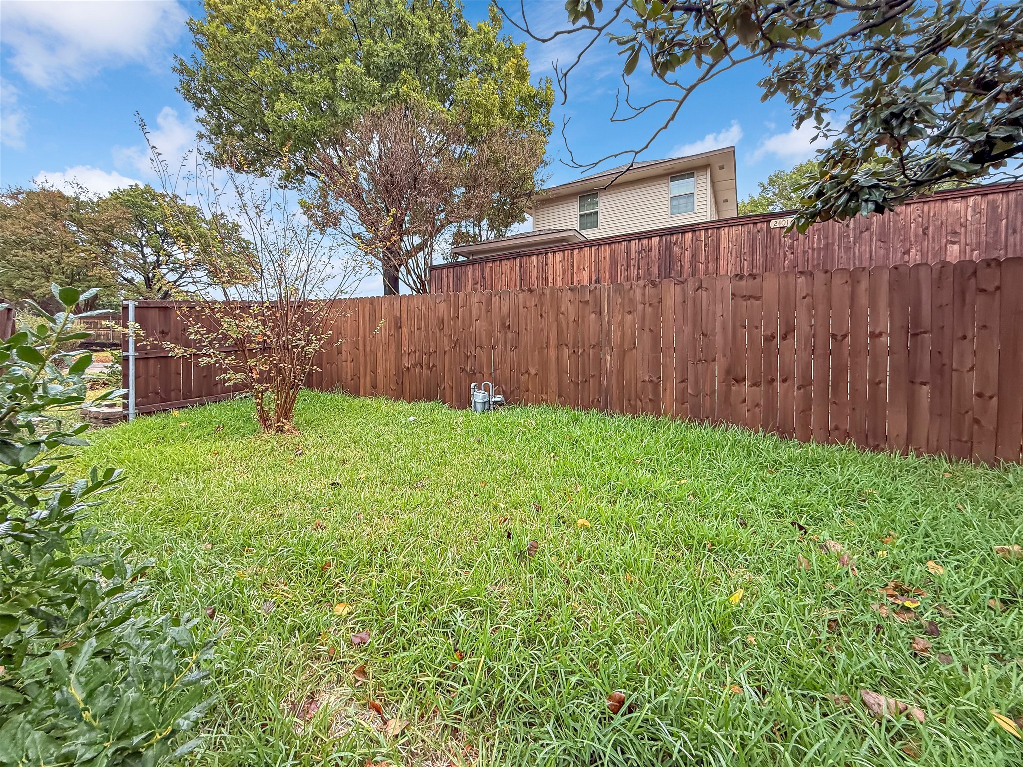 2402 Country Valley Road Garland TX 75041