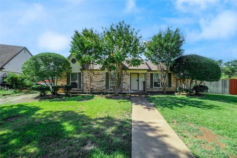 1922 Avignon Court Carrollton TX 75007