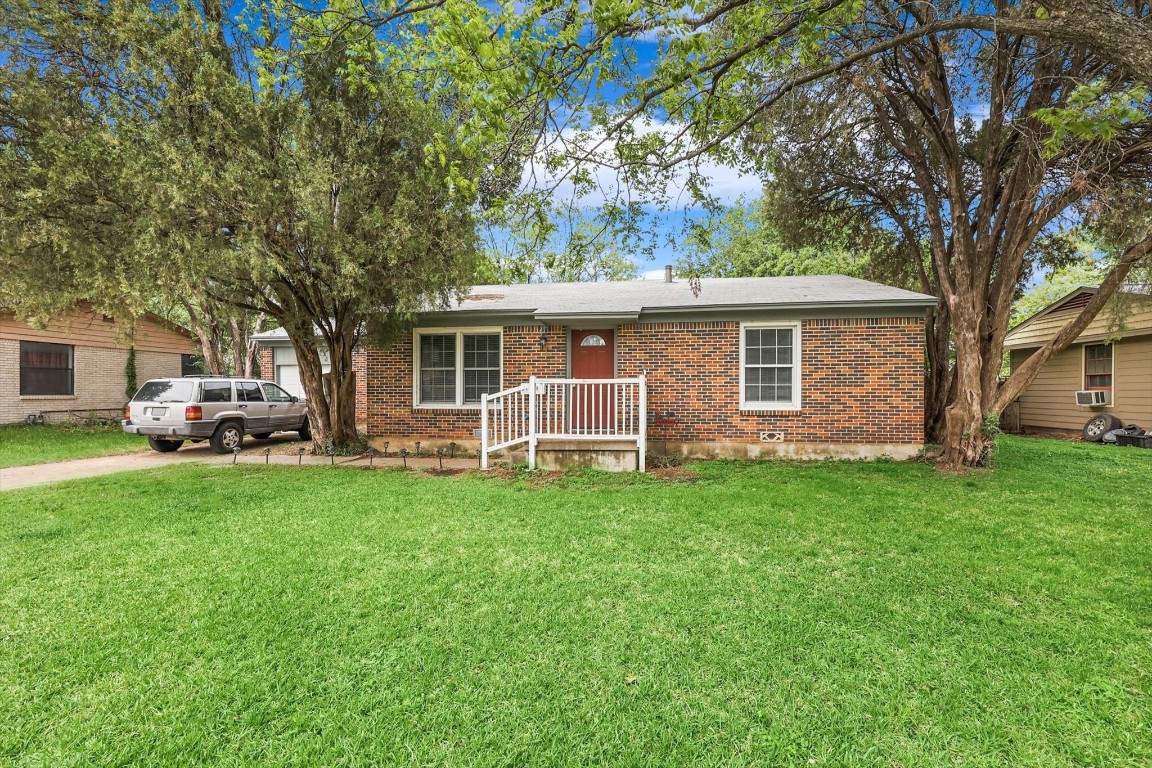 2820 Willow Park Street Richland Hills TX 76118