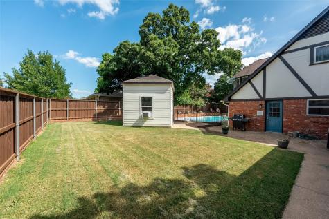 2119 Prestonwood Drive Arlington TX 76012