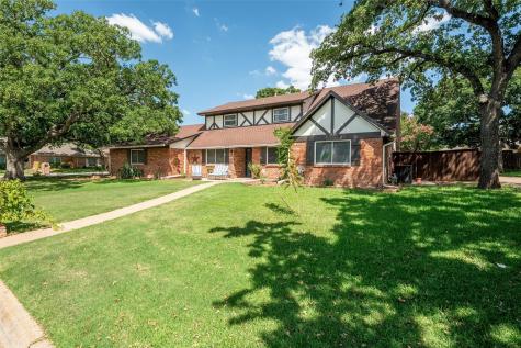 2119 Prestonwood Drive Arlington TX 76012