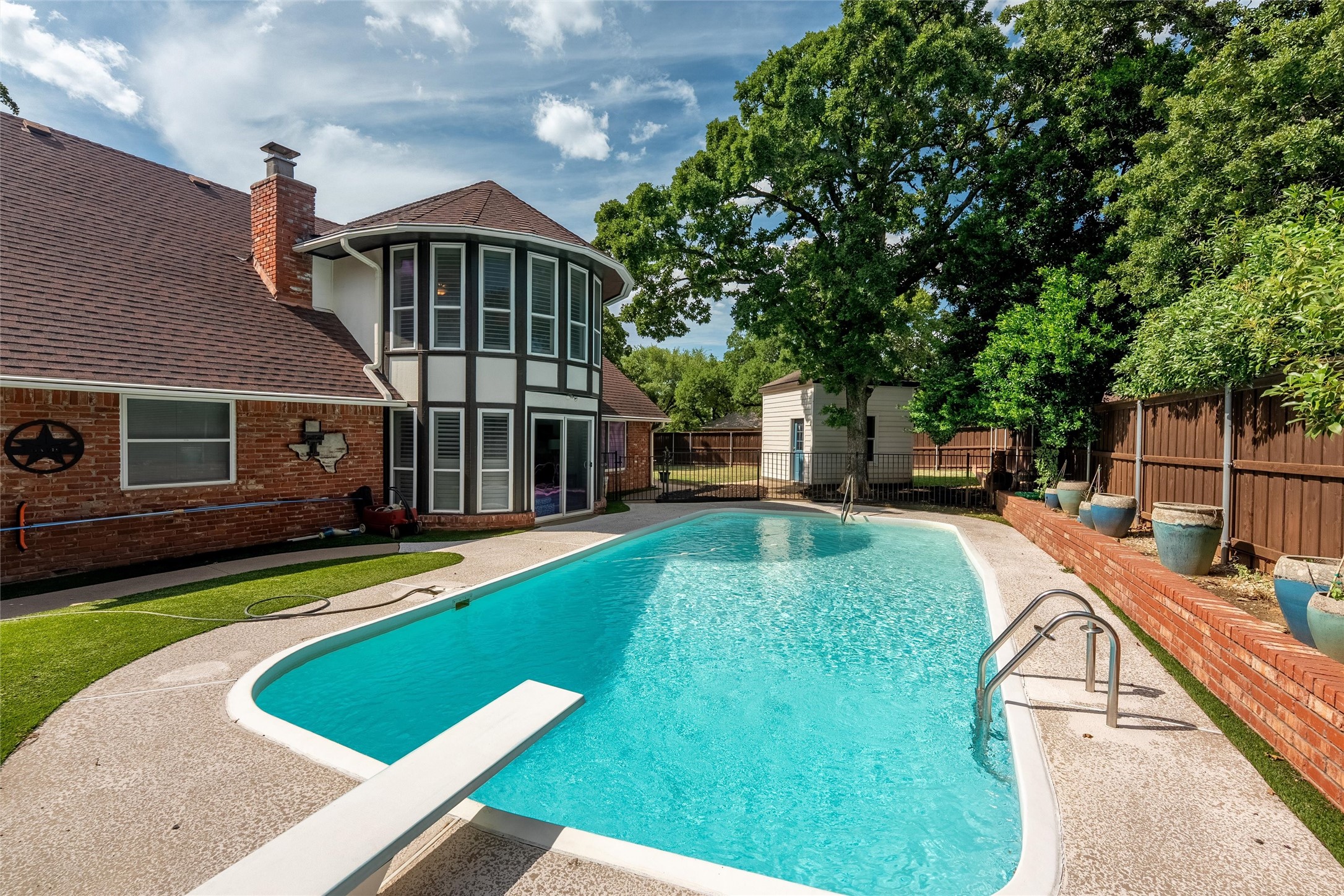 2119 Prestonwood Drive Arlington TX 76012