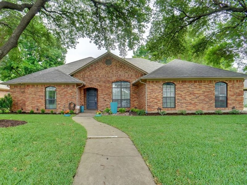 1428 Oxford Lane Denton TX 76209